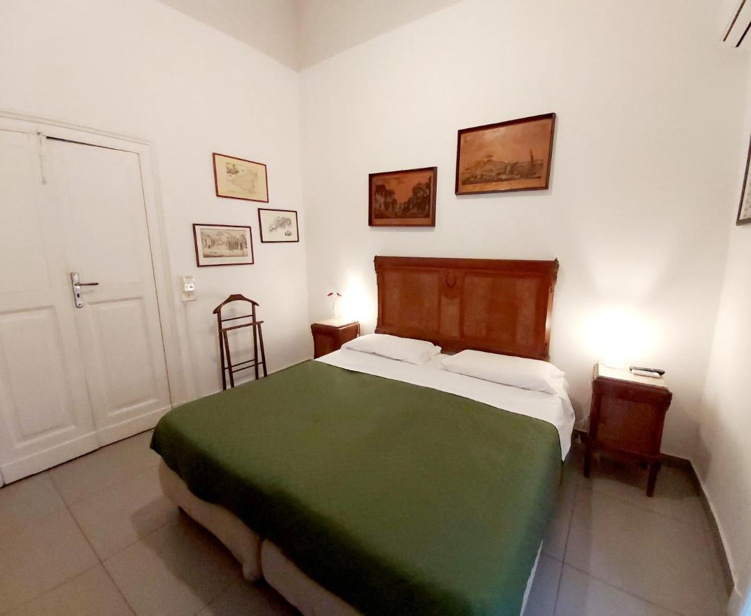 B&B Platamon Naples Room photo